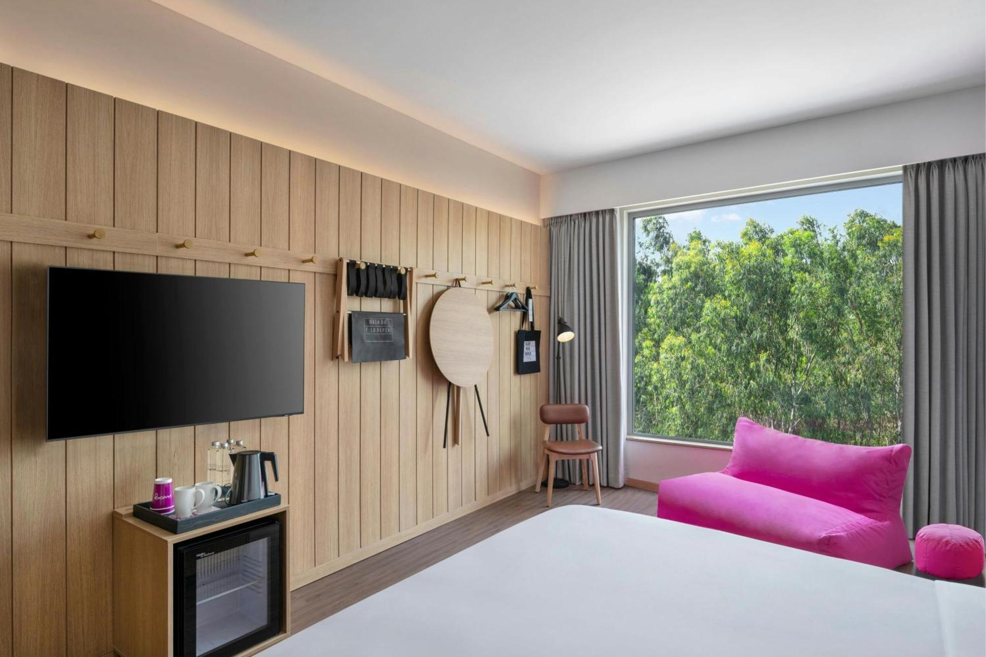 Готель Moxy Bengaluru Airport Prestige Tech Cloud Devanahalli Екстер'єр фото