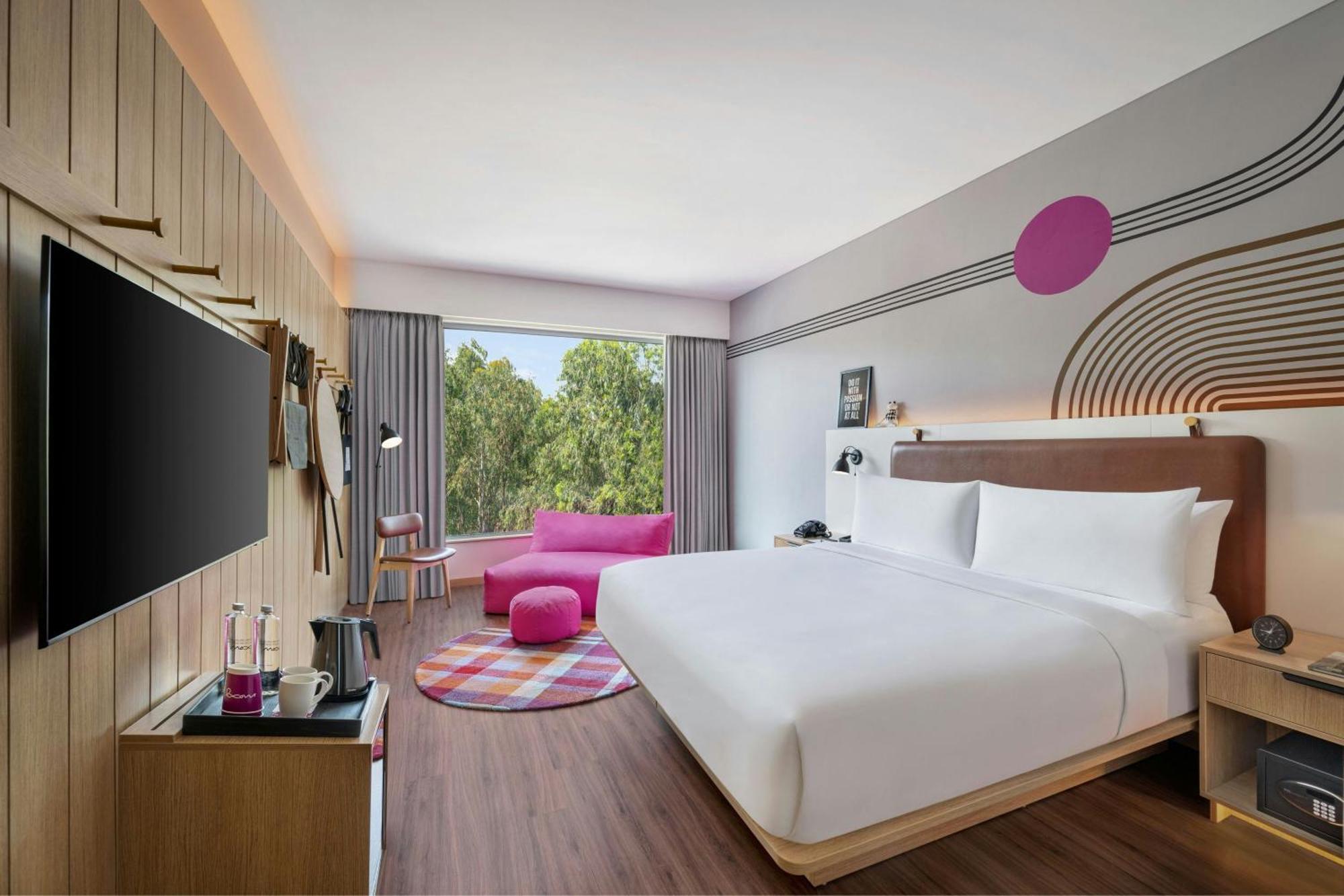 Готель Moxy Bengaluru Airport Prestige Tech Cloud Devanahalli Екстер'єр фото